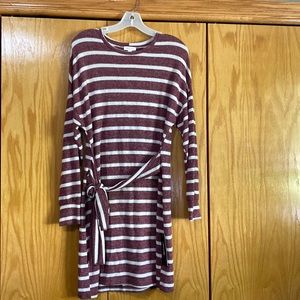 Women’s medium Oliva Grey striped dress NEW